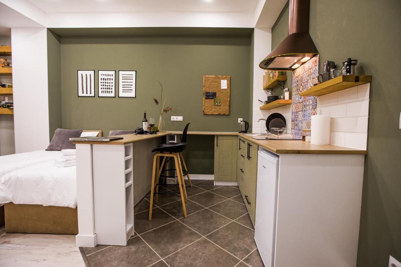 Hotelise I Bells-Of-Ireland Apartment เยเรวาน ภายนอก รูปภาพ