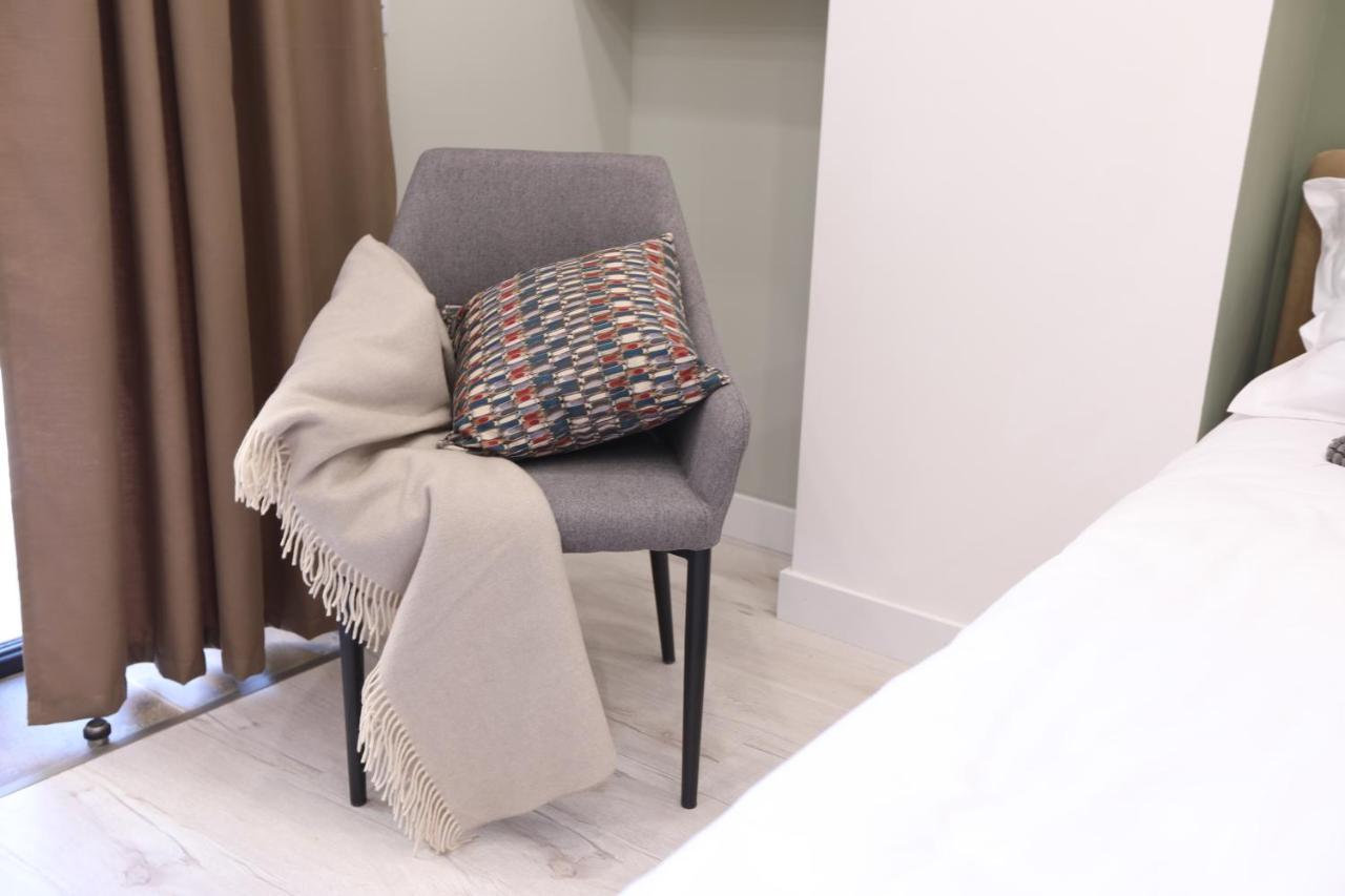 Hotelise I Bells-Of-Ireland Apartment เยเรวาน ภายนอก รูปภาพ