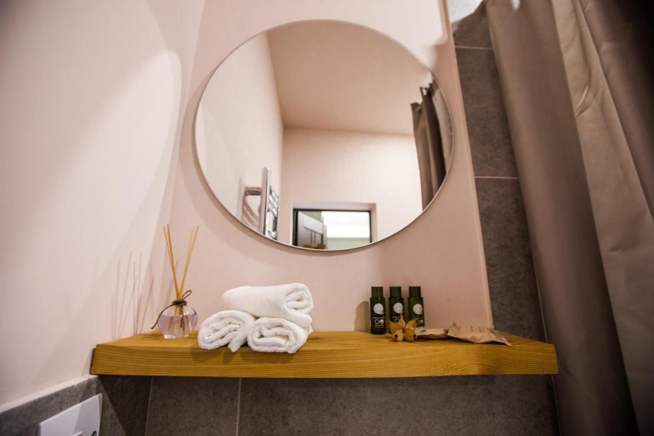 Hotelise I Bells-Of-Ireland Apartment เยเรวาน ภายนอก รูปภาพ