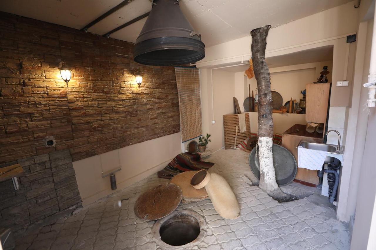 Hotelise I Bells-Of-Ireland Apartment เยเรวาน ภายนอก รูปภาพ